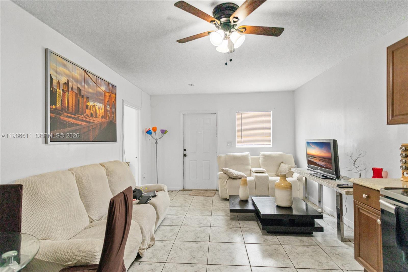   /  2590 кв.футов $ 2026-03-20 0 Фото