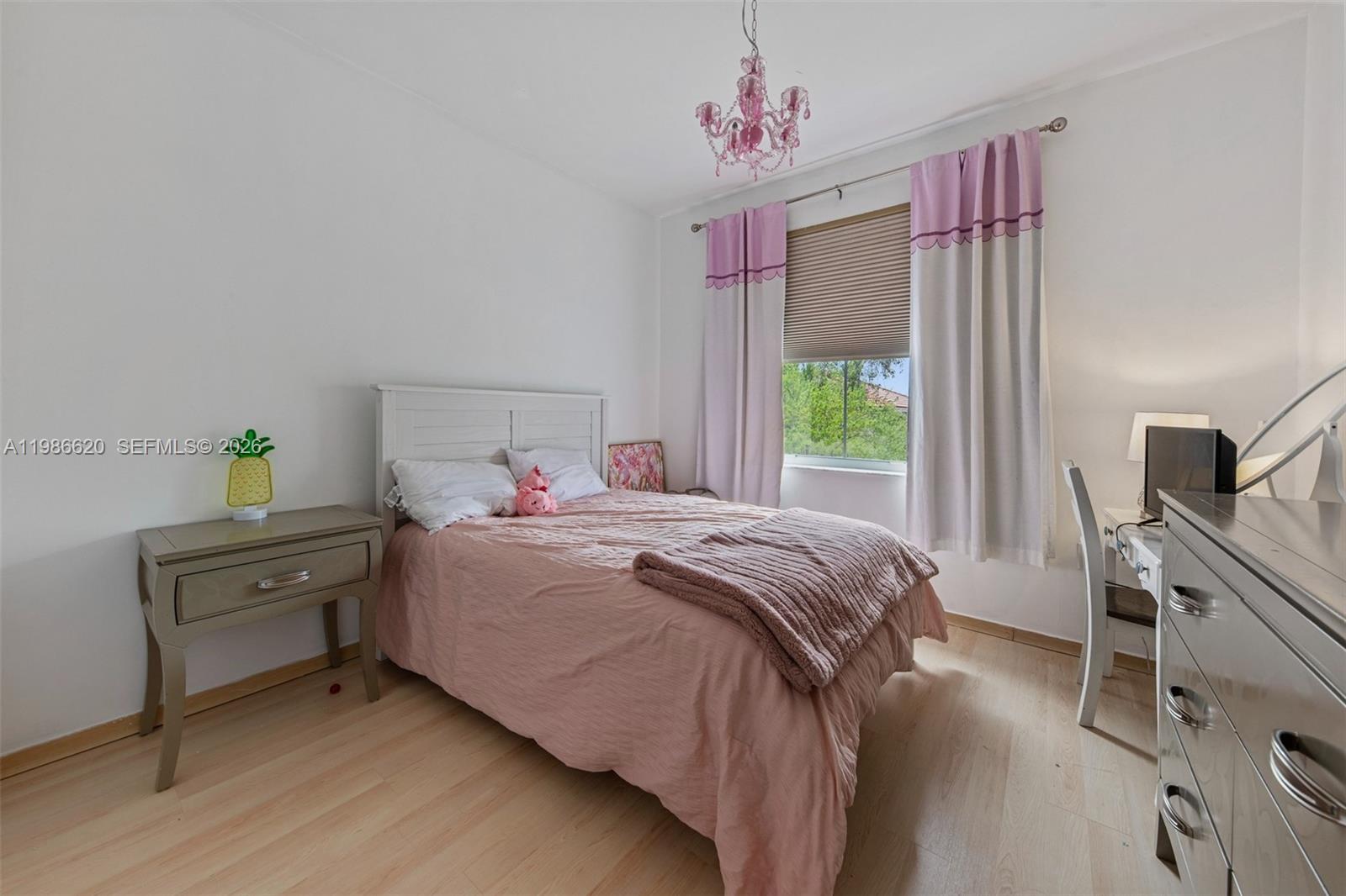 Photo of 1104 Redwood St  (1104), Hollywood, Florida, 33019 - 