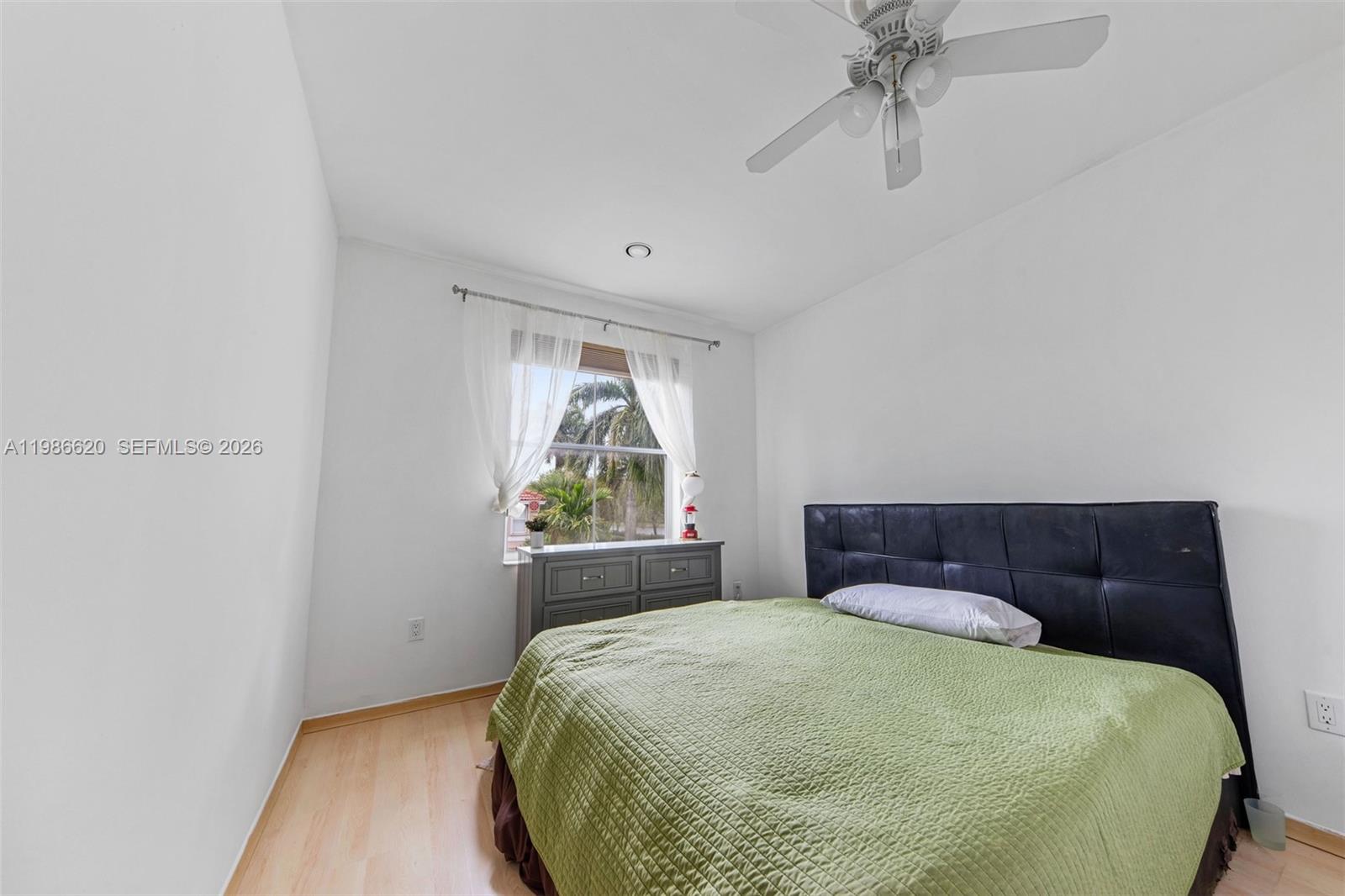 Photo of 1104 Redwood St  (1104), Hollywood, Florida, 33019 - 