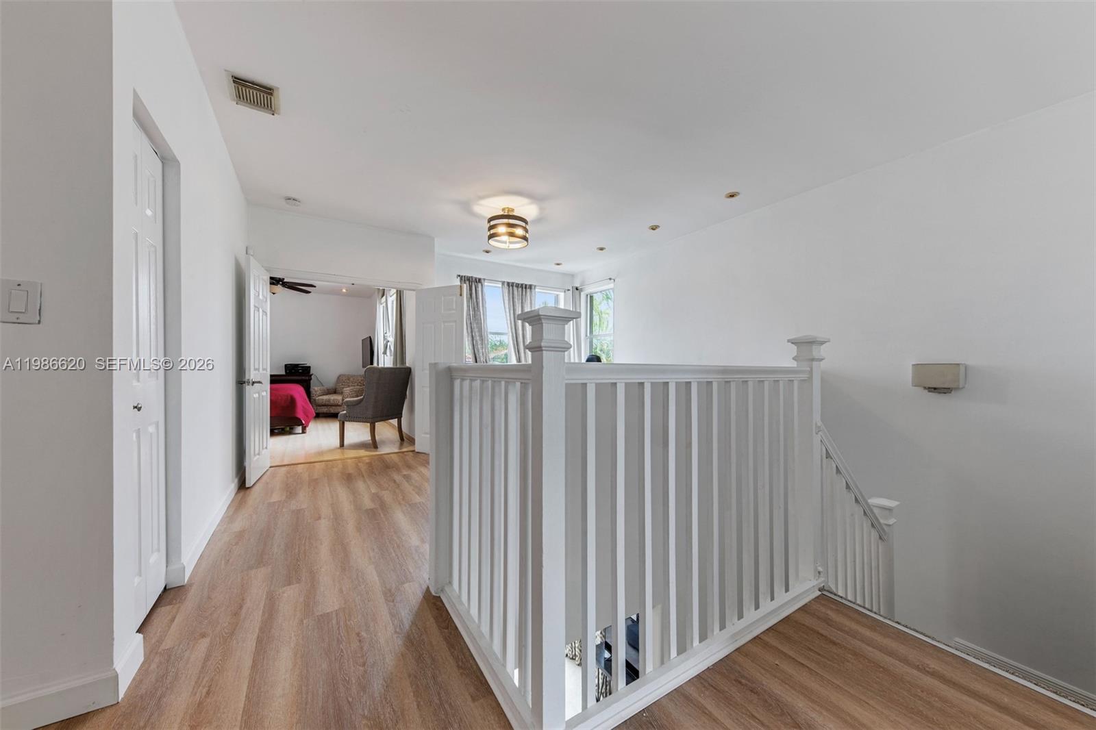 Photo of 1104 Redwood St  (1104), Hollywood, Florida, 33019 - 