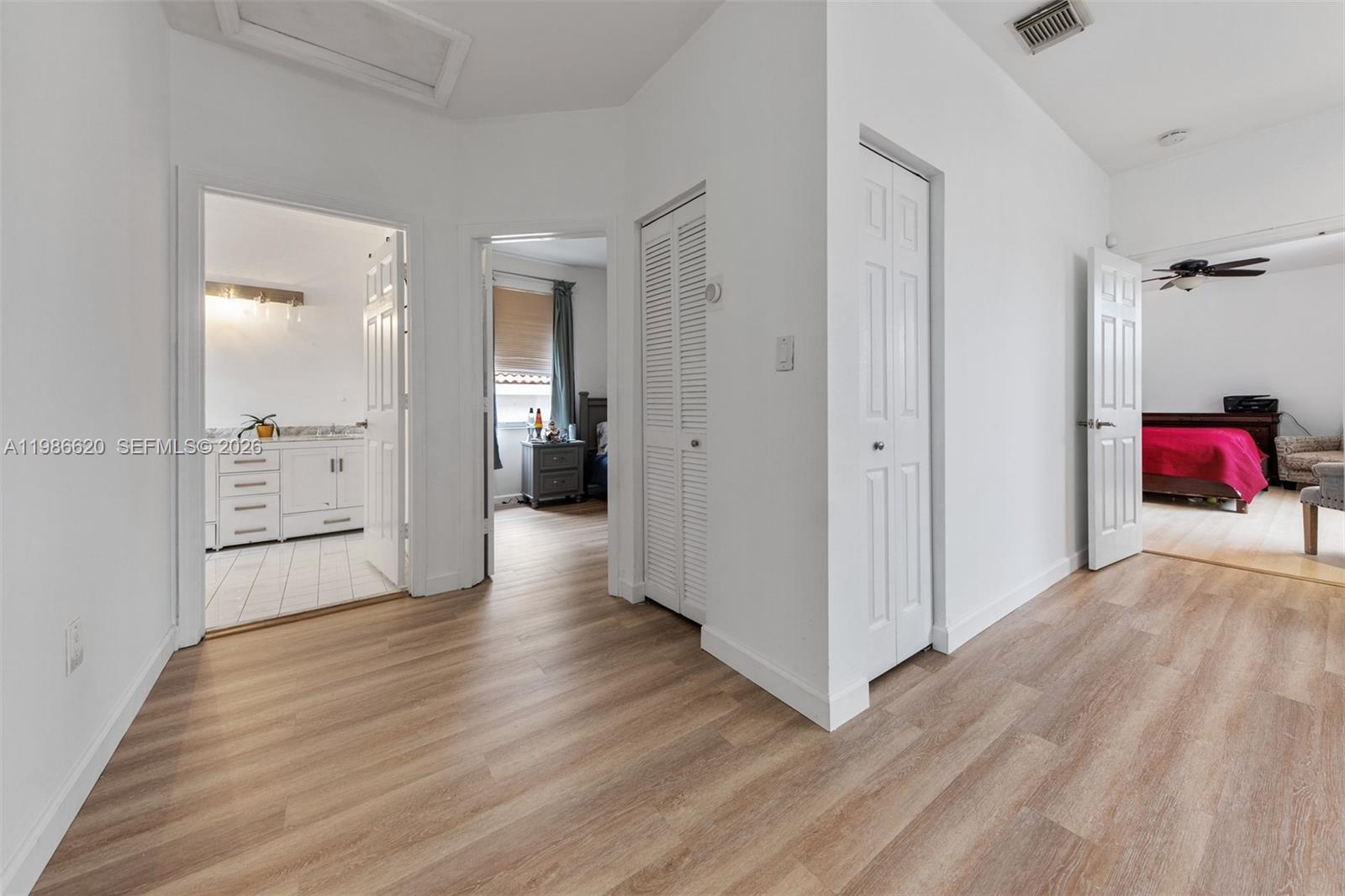 Photo of 1104 Redwood St  (1104), Hollywood, Florida, 33019 - 