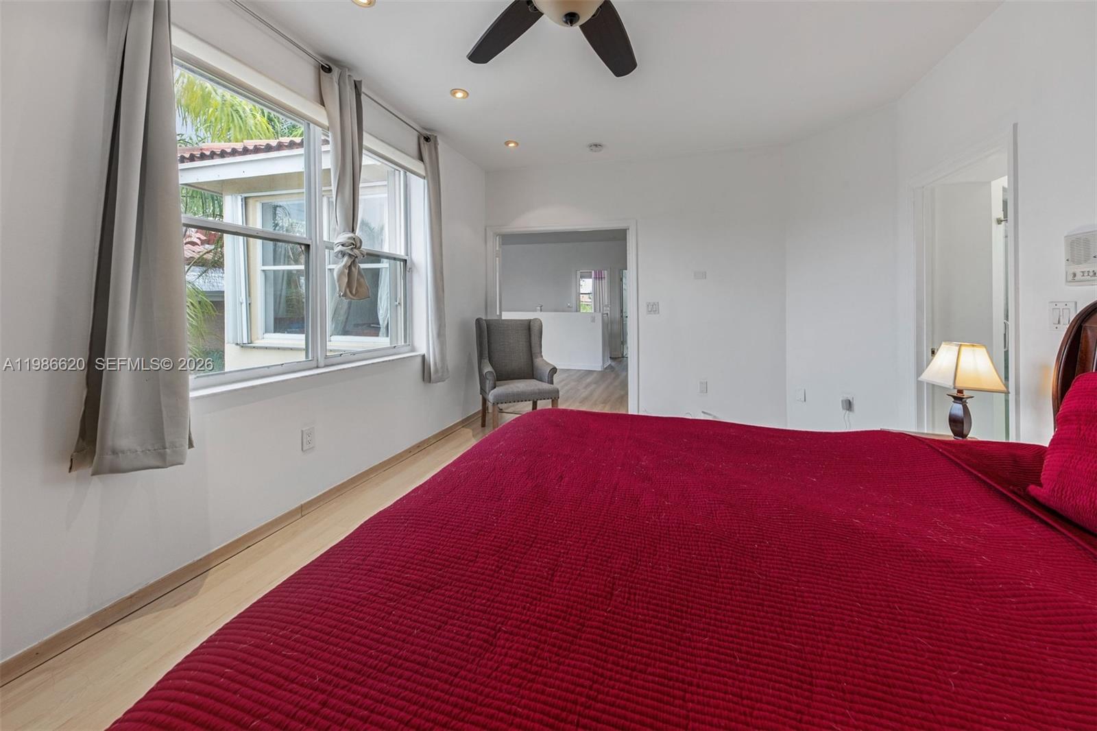 Photo of 1104 Redwood St  (1104), Hollywood, Florida, 33019 - 