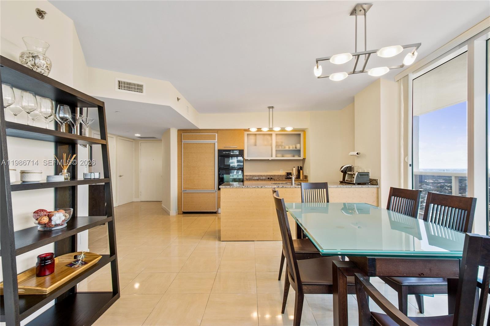 3508 2 / 2 1458 sq. ft. $ 2026-03-20 0 foto