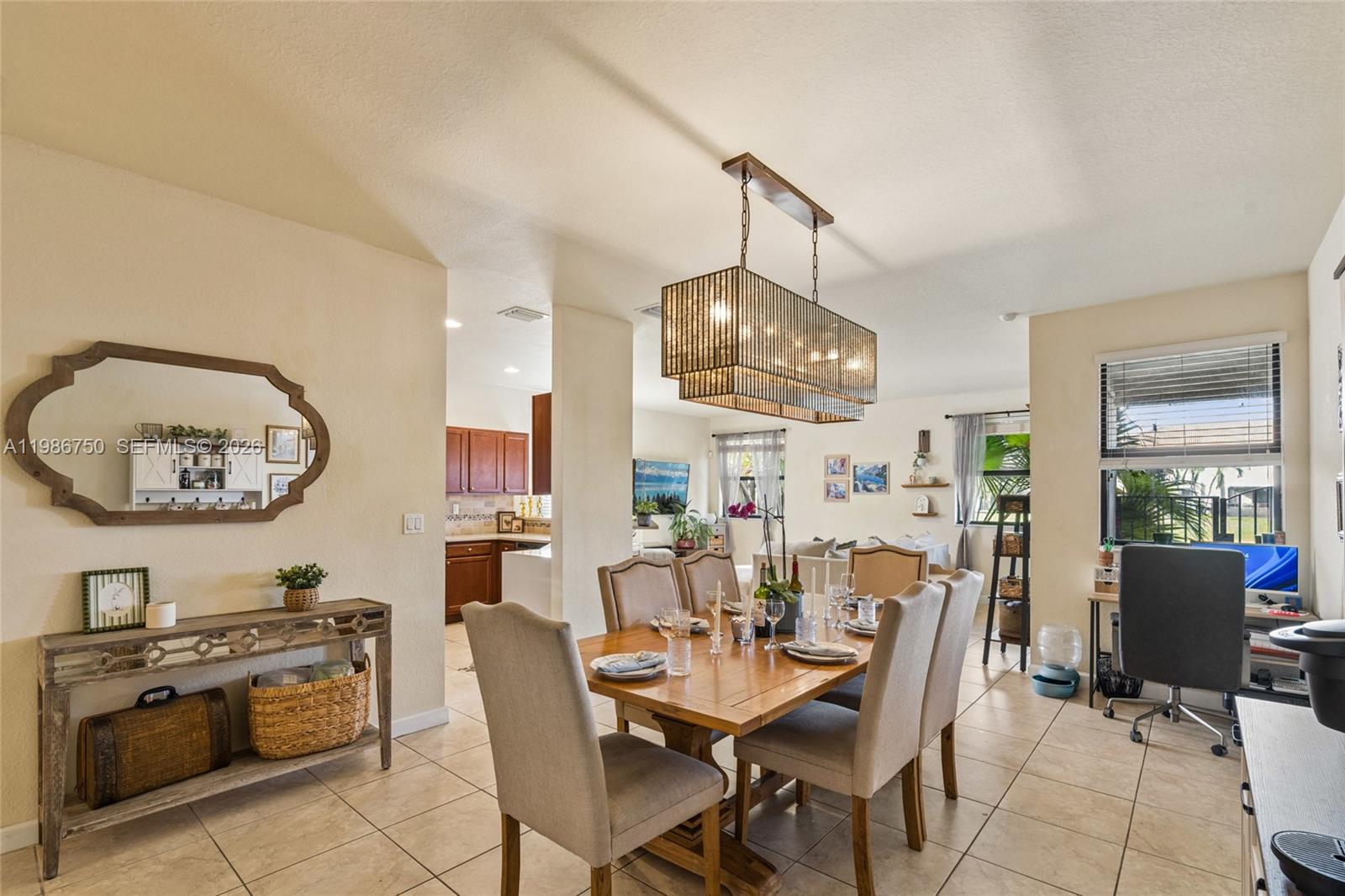 11379 3 / 3 1741 sq. ft. $ 2026-03-20 0 foto