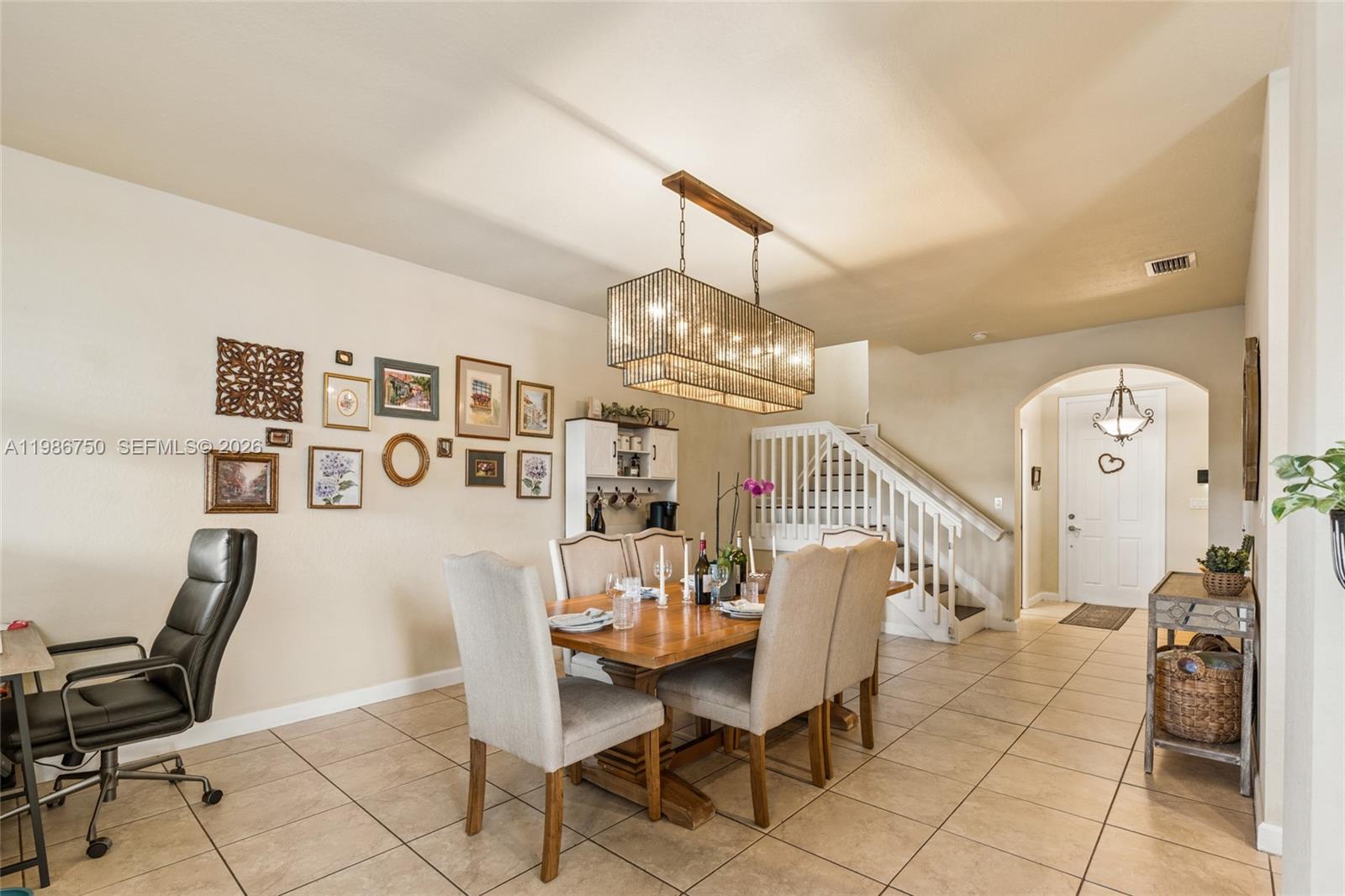 11379 3 / 3 1741 sq. ft. $ 2026-03-20 0 foto