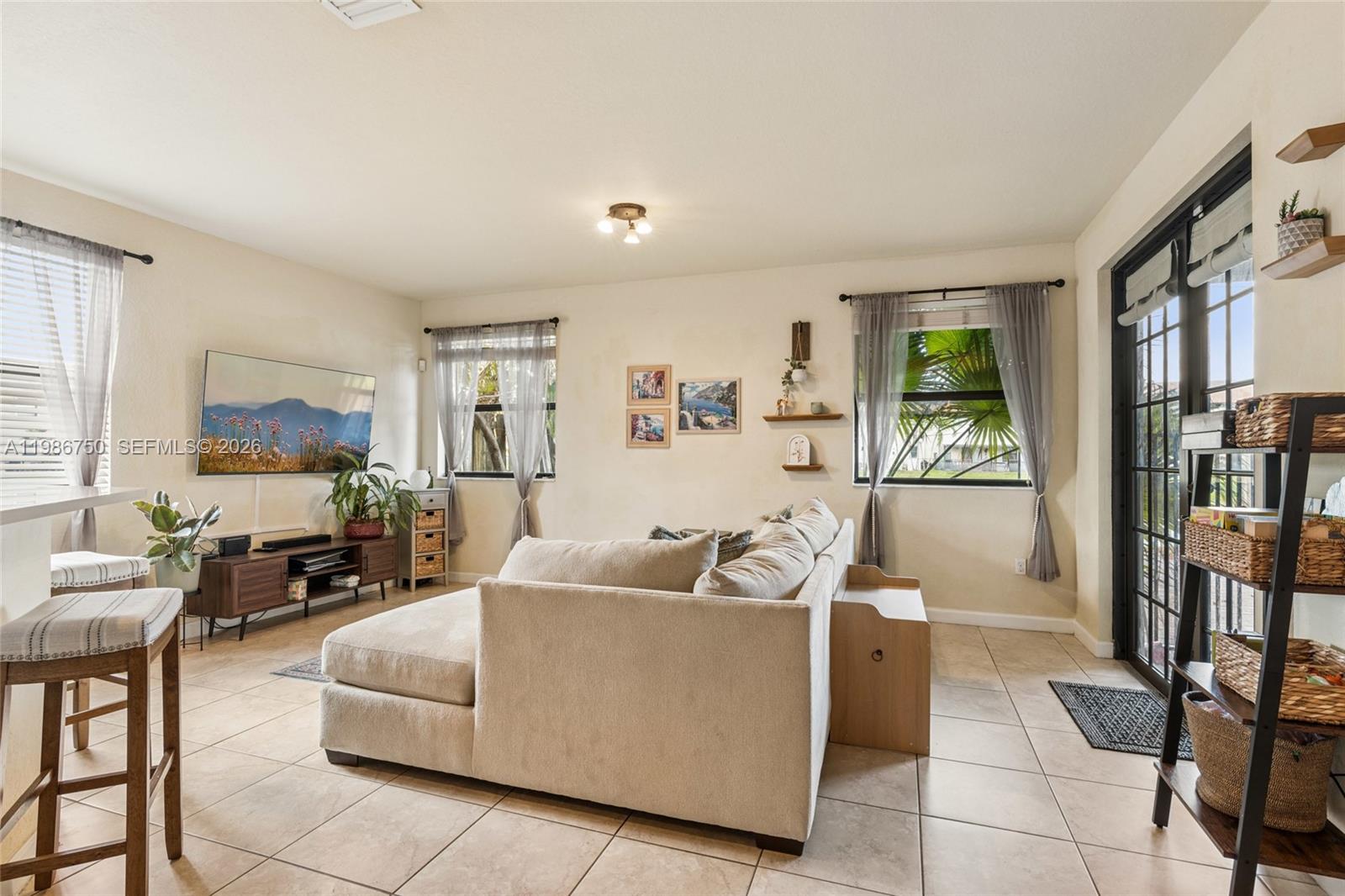 11379 3 / 3 1741 sq. ft. $ 2026-03-20 0 foto