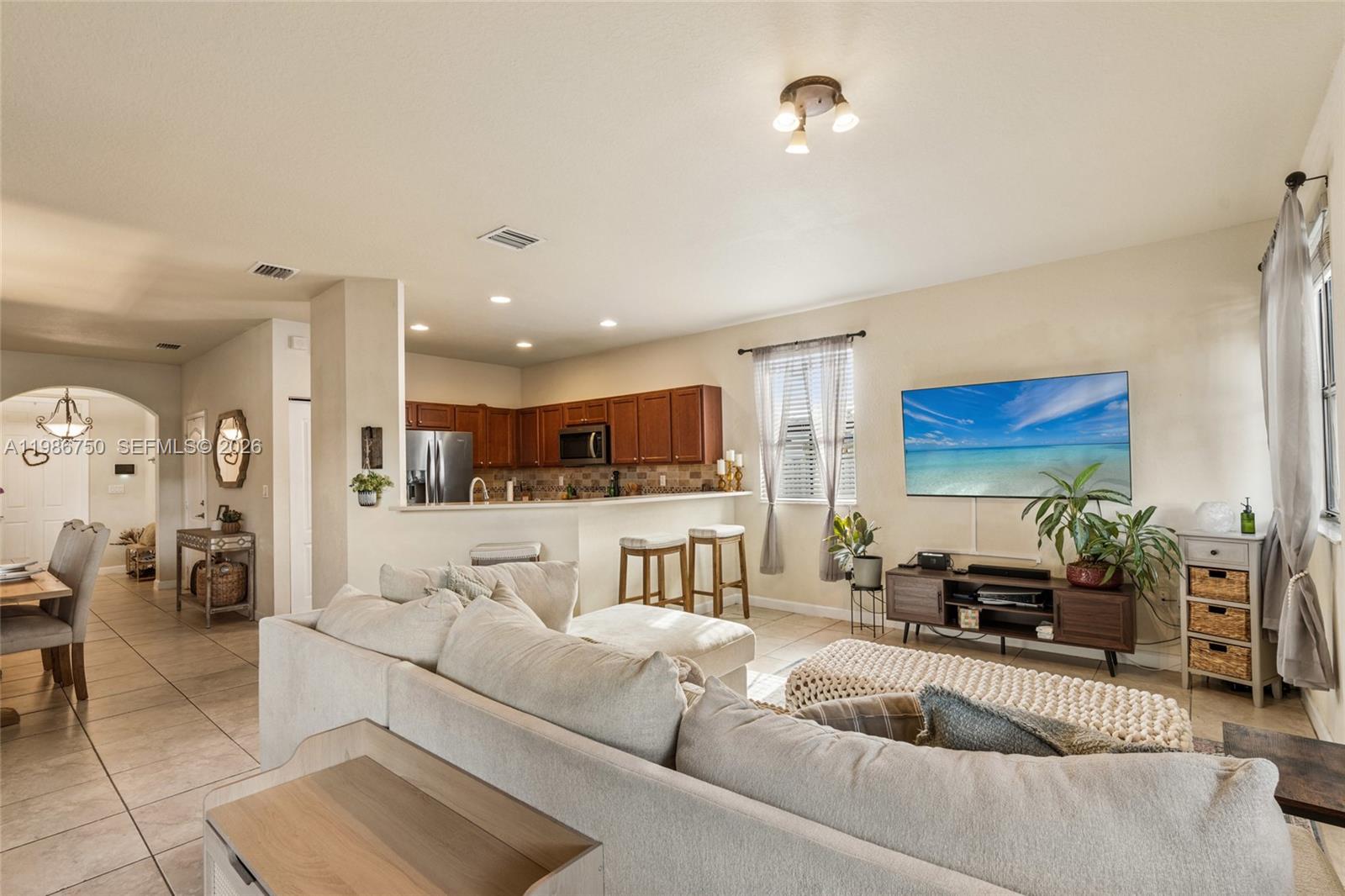 11379 3 / 3 1741 sq. ft. $ 2026-03-20 0 foto