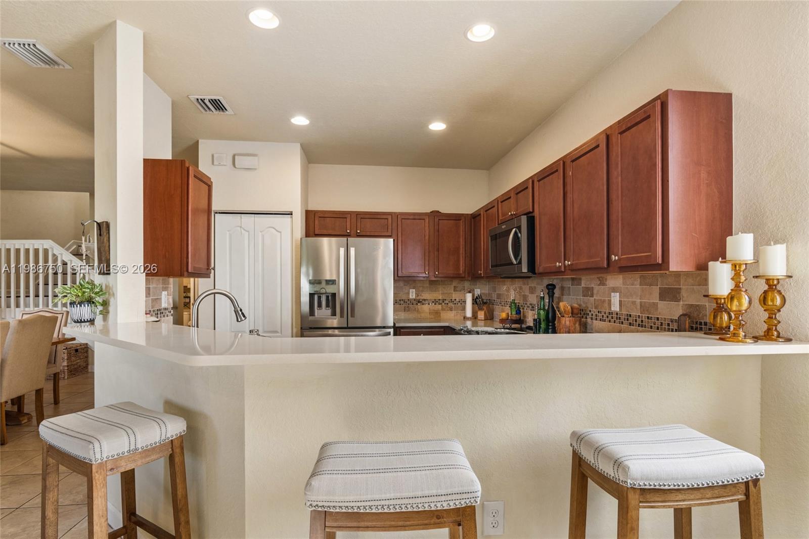 11379 3 / 3 1741 sq. ft. $ 2026-03-20 0 foto