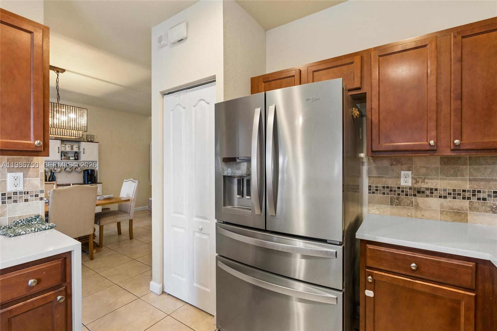 11379 3 / 3 1741 sq. ft. $ 2026-03-20 0 foto