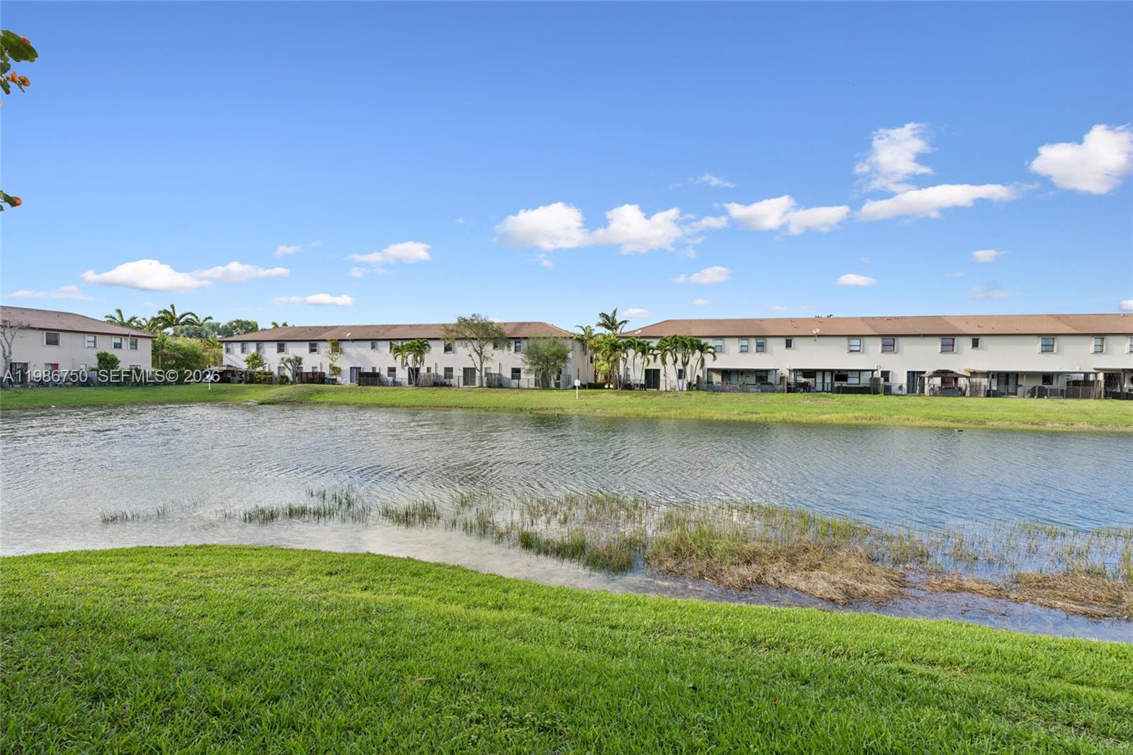 11379 3 / 3 1741 sq. ft. $ 2026-03-20 0 foto