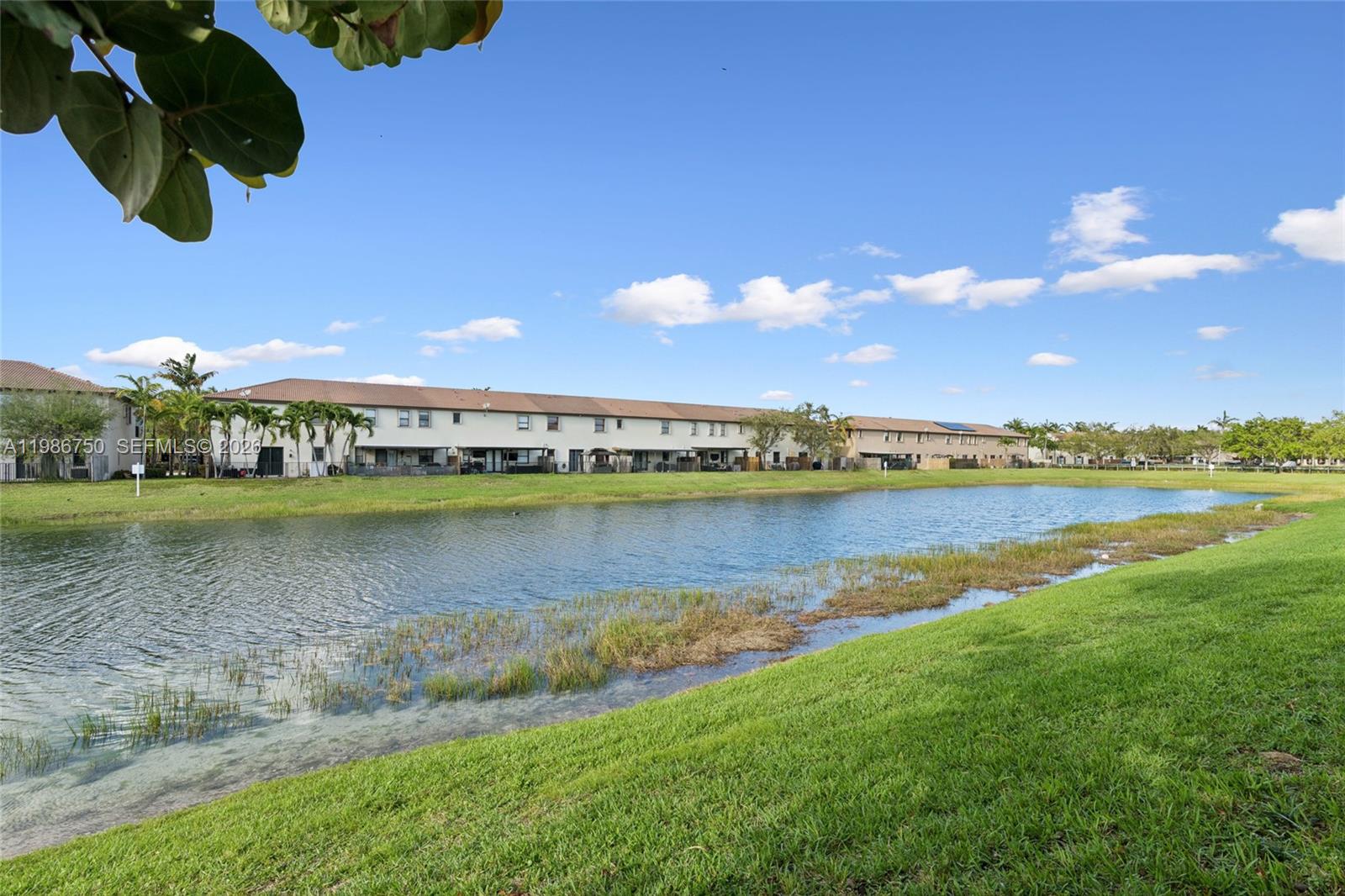 11379 3 / 3 1741 sq. ft. $ 2026-03-20 0 foto