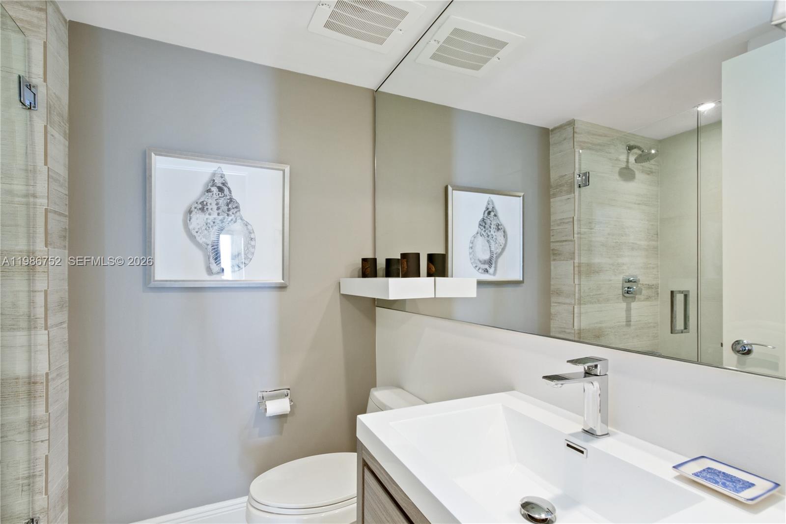 3401 3 / 3 2065 sq. ft. $ 2026-03-20 0 Photo
