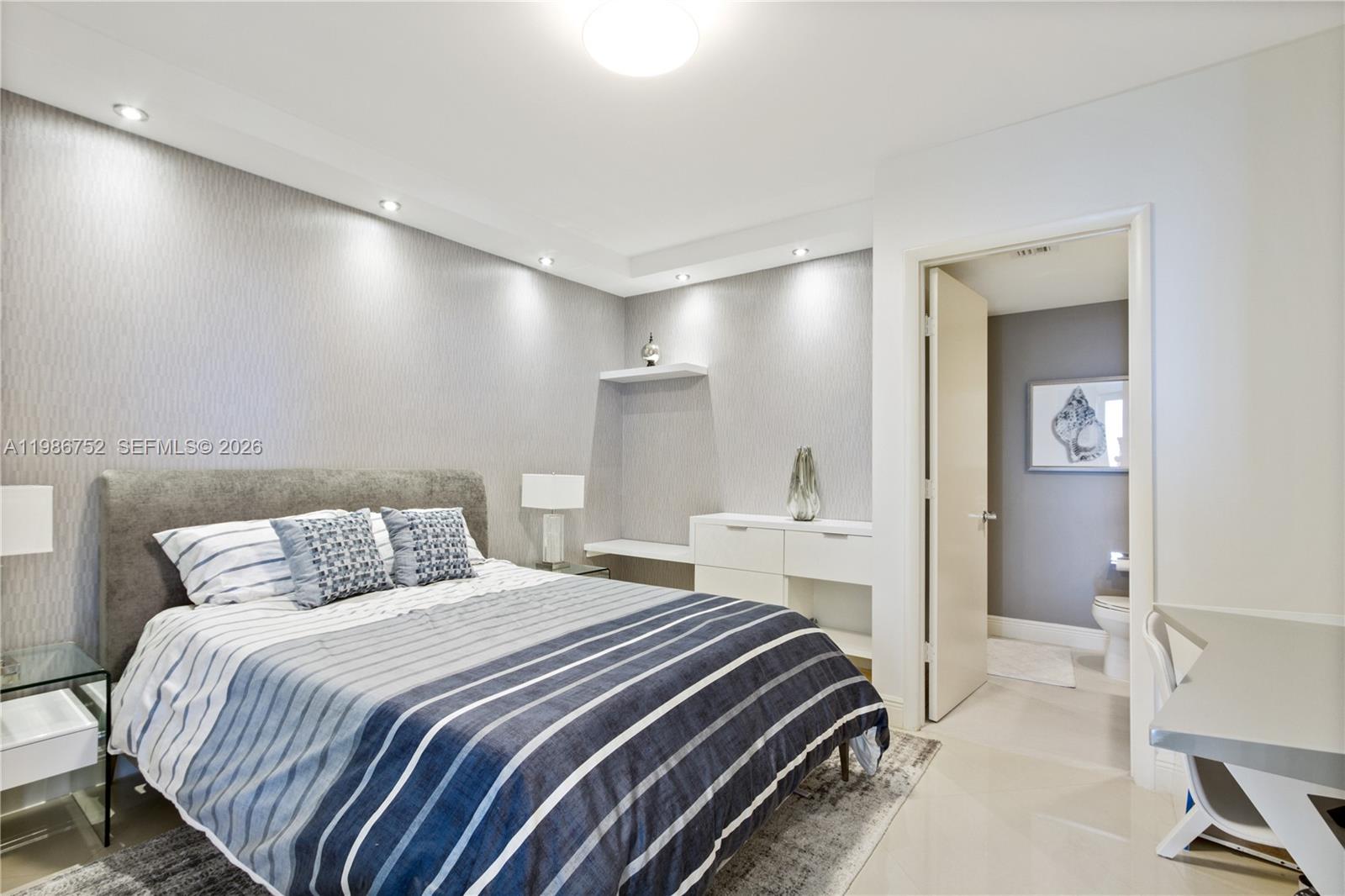 3401 3 / 3 2065 sq. ft. $ 2026-03-20 0 Photo