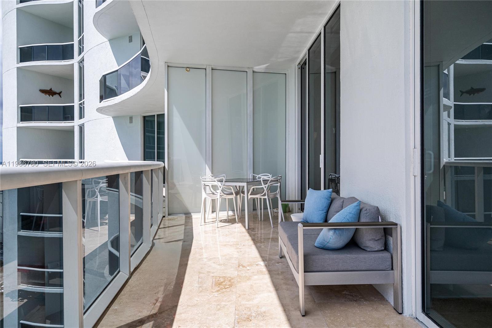 3002 3 / 4 1979 sq. ft. $ 2026-03-20 0 foto