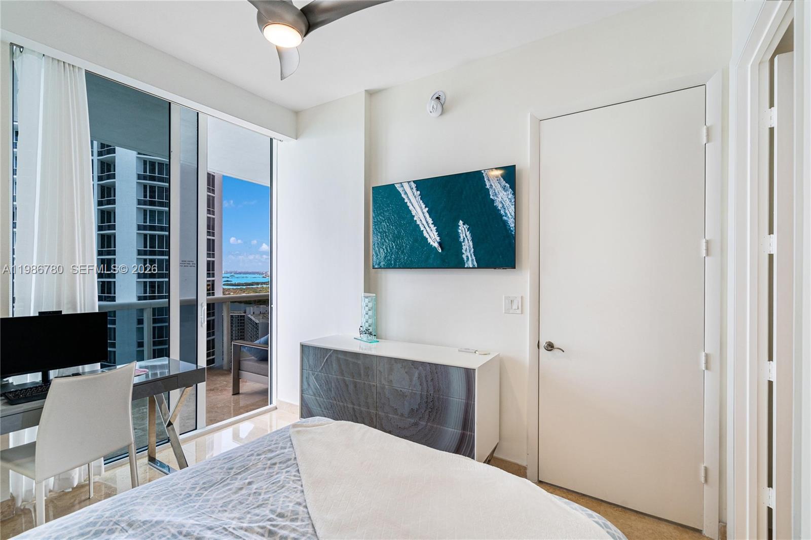 3002 3 / 4 1979 sq. ft. $ 2026-03-20 0 foto