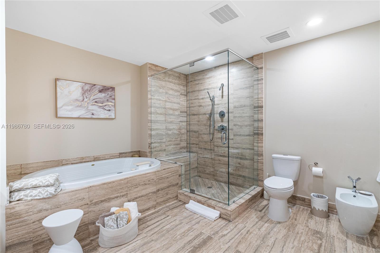 3002 3 / 4 1979 sq. ft. $ 2026-03-20 0 foto