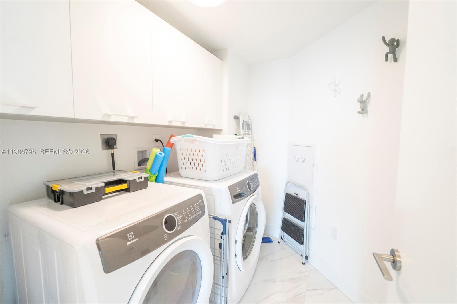 4-1007 3 / 4 1892 sq. ft. $ 2026-03-20 0 foto