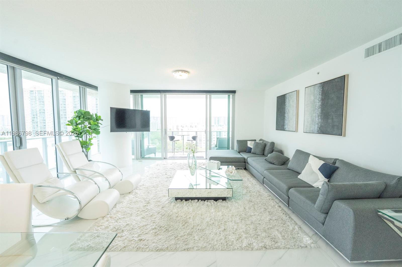 4-1007 3 / 4 1892 sq. ft. $ 2026-03-20 0 foto