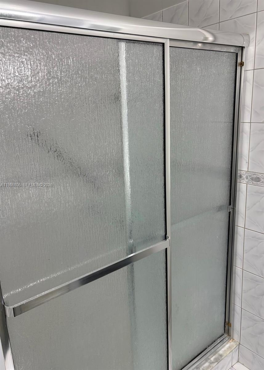 Photo of 427 Golden Isles Dr #10D, Hallandale Beach, Florida, 33009 -