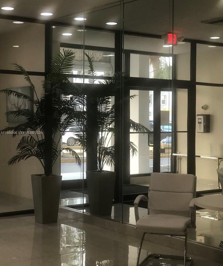 Photo of 427 Golden Isles Dr #10D, Hallandale Beach, Florida, 33009 -