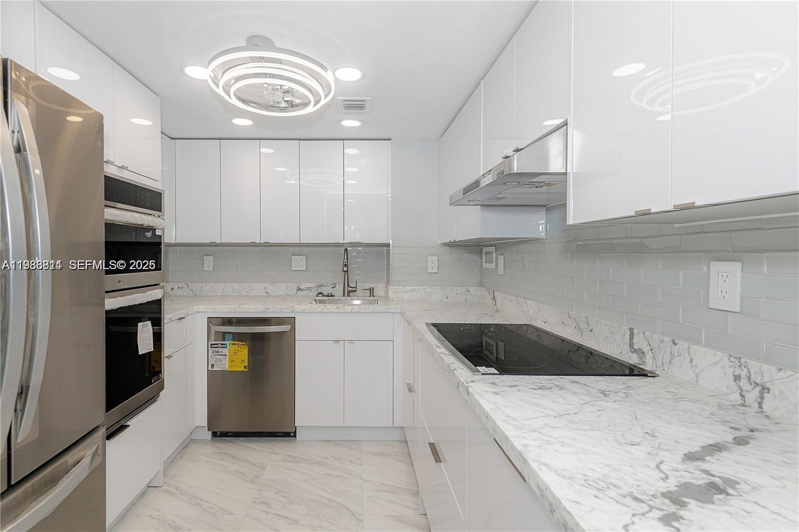 Photo of 3180 Ocean Dr  #706, Hallandale Beach, Florida, 33009 - 