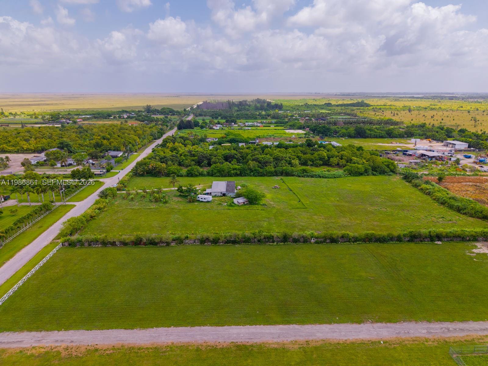   /   sq. ft. $ 2026-03-20 0 foto