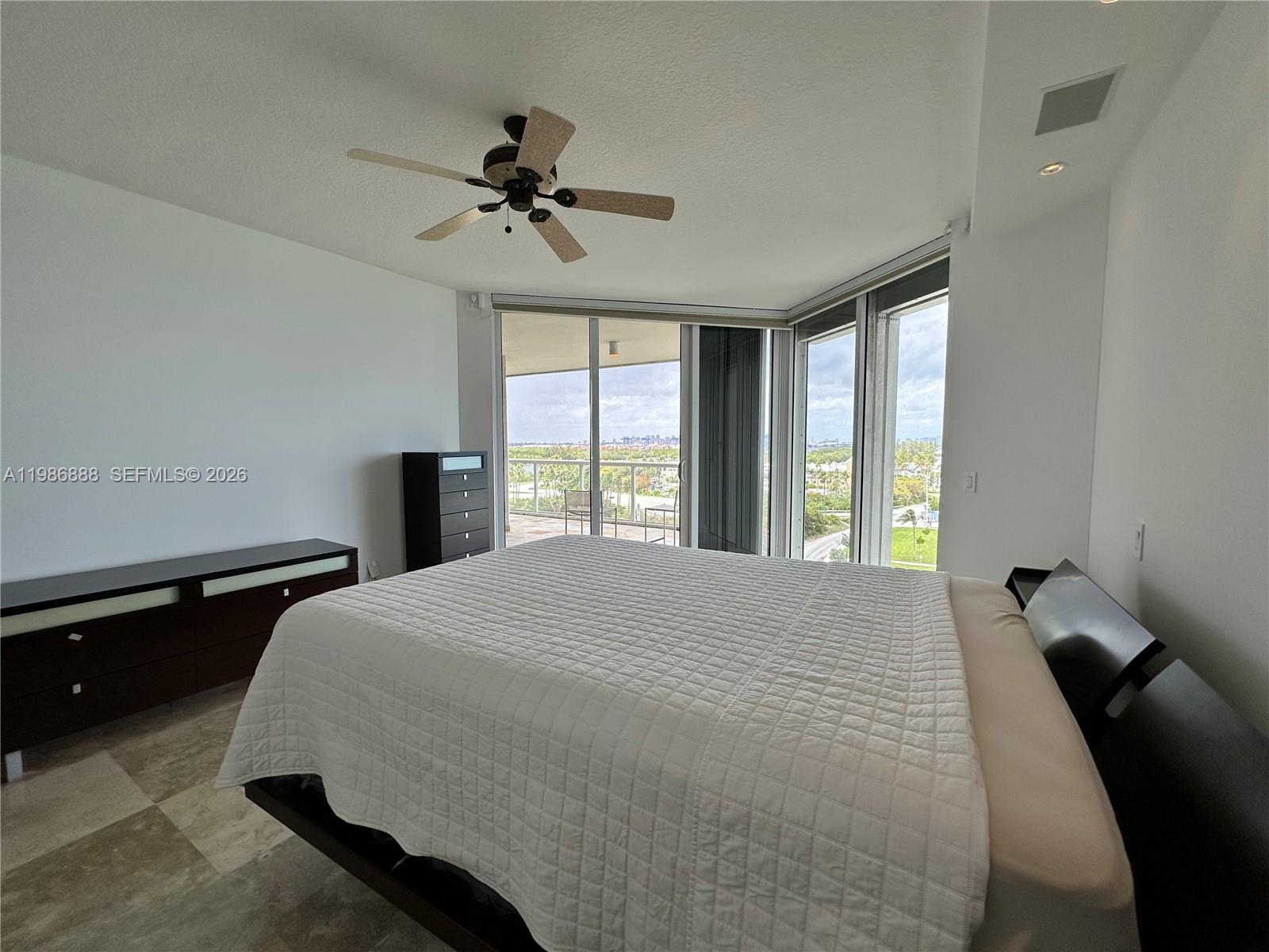 Photo of 6051 Ocean Dr  #704, Hollywood, Florida, 33019 - 