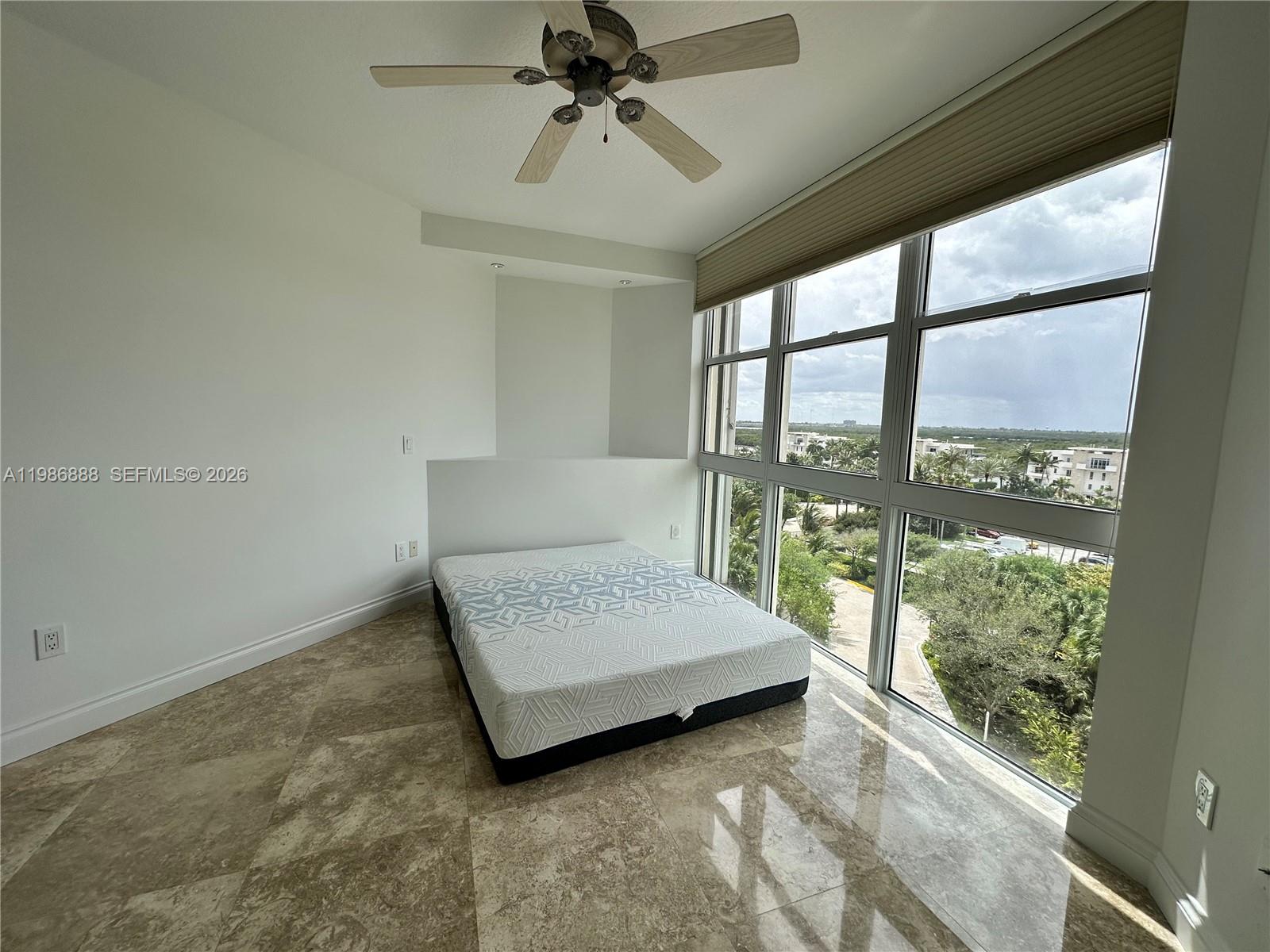 Photo of 6051 Ocean Dr  #704, Hollywood, Florida, 33019 - 