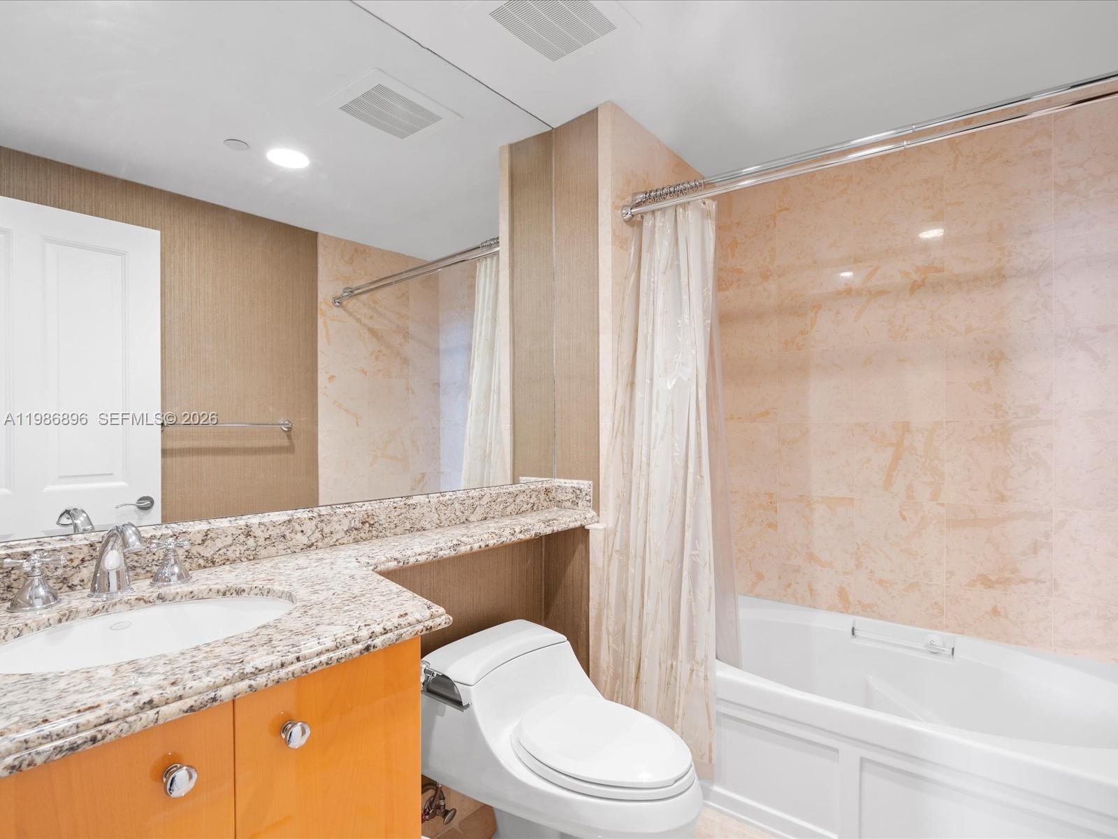 2903 3 / 3 2031 sq. ft. $ 2026-03-20 0 Photo