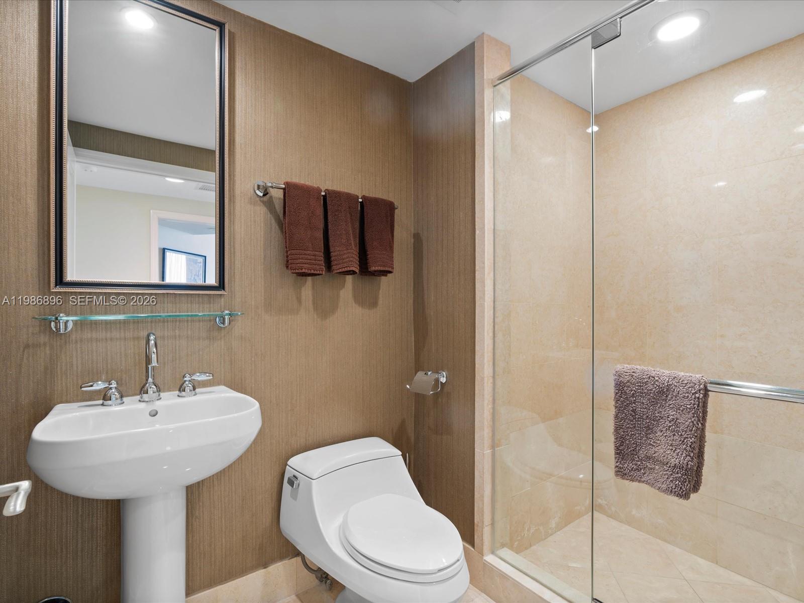 2903 3 / 3 2031 sq. ft. $ 2026-03-20 0 Photo