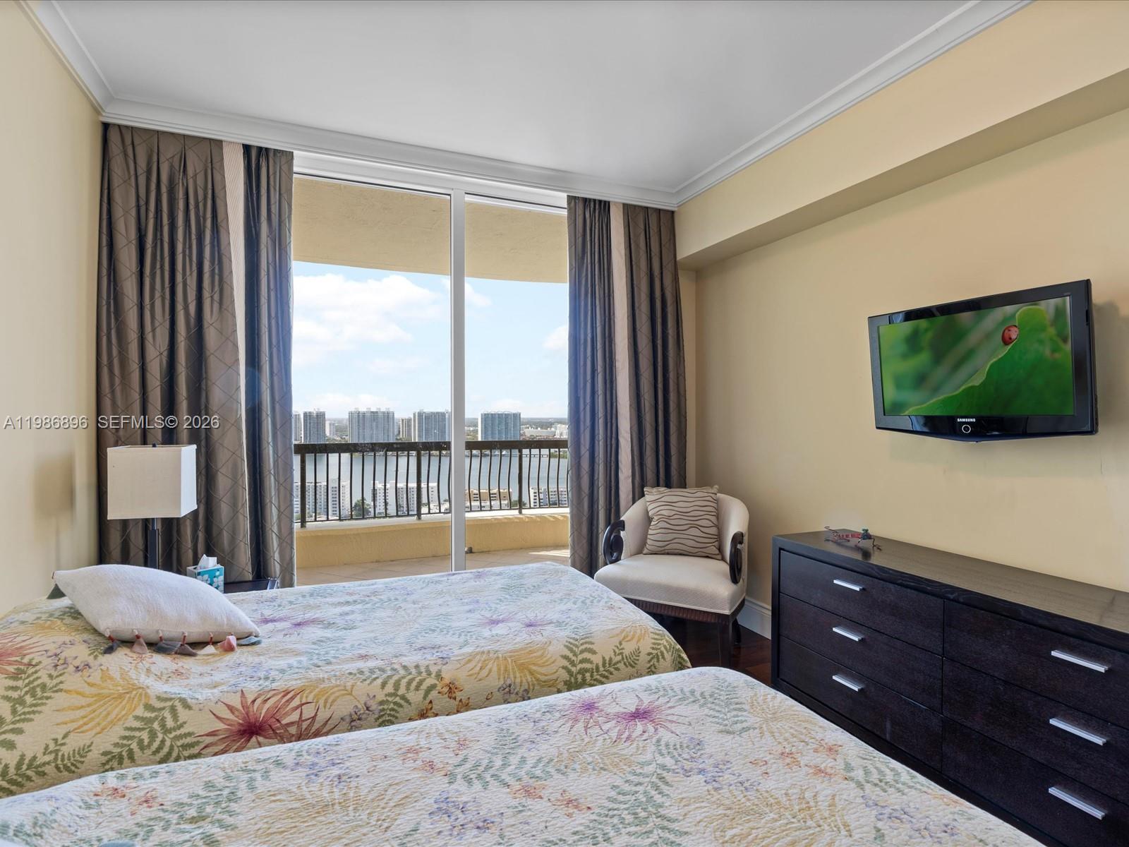 2903 3 / 3 2031 sq. ft. $ 2026-03-20 0 Photo