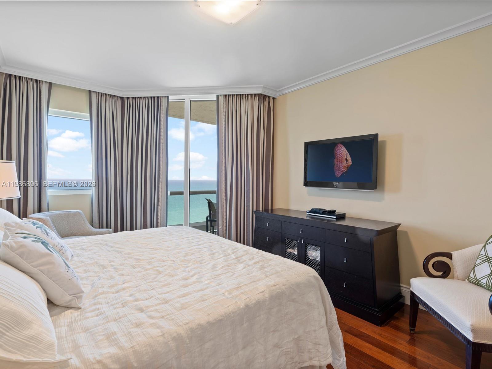 2903 3 / 3 2031 sq. ft. $ 2026-03-20 0 Photo