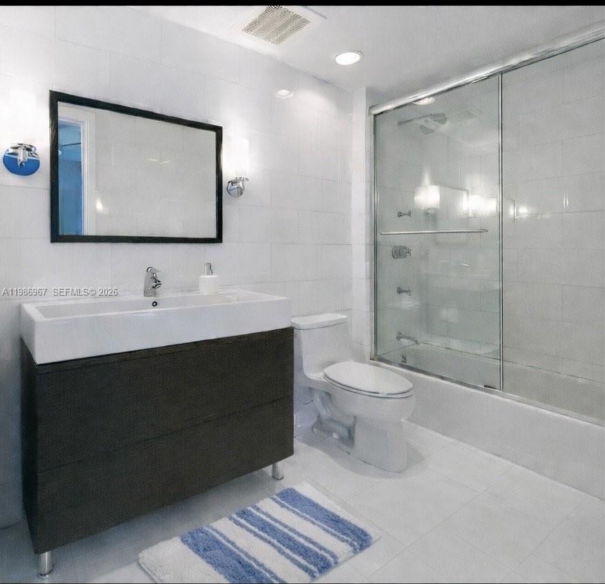 UPH4301 3 / 4 2078 sq. ft. $ 2026-05-18 0 Photo