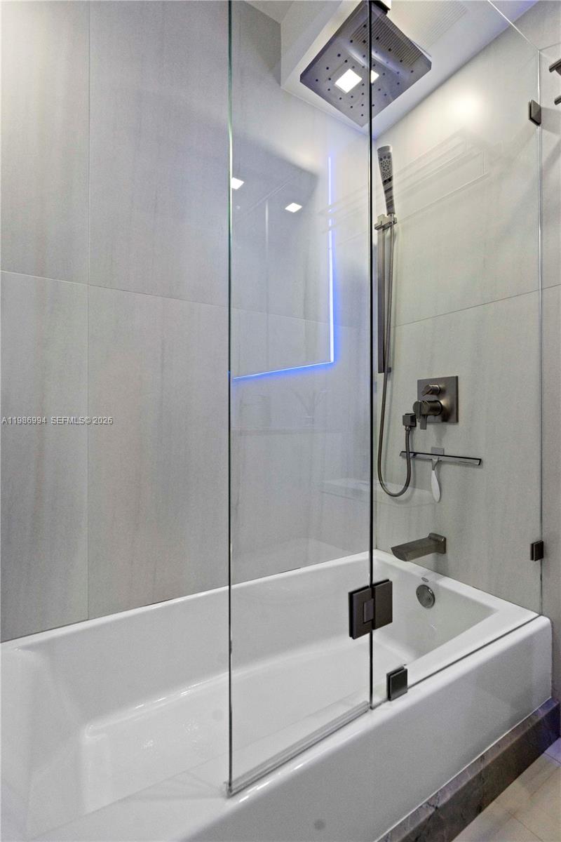 Photo of 400 Kings Point Dr  #822-23, Sunny Isles Beach, Florida, 33160 - 3-rd bathroom