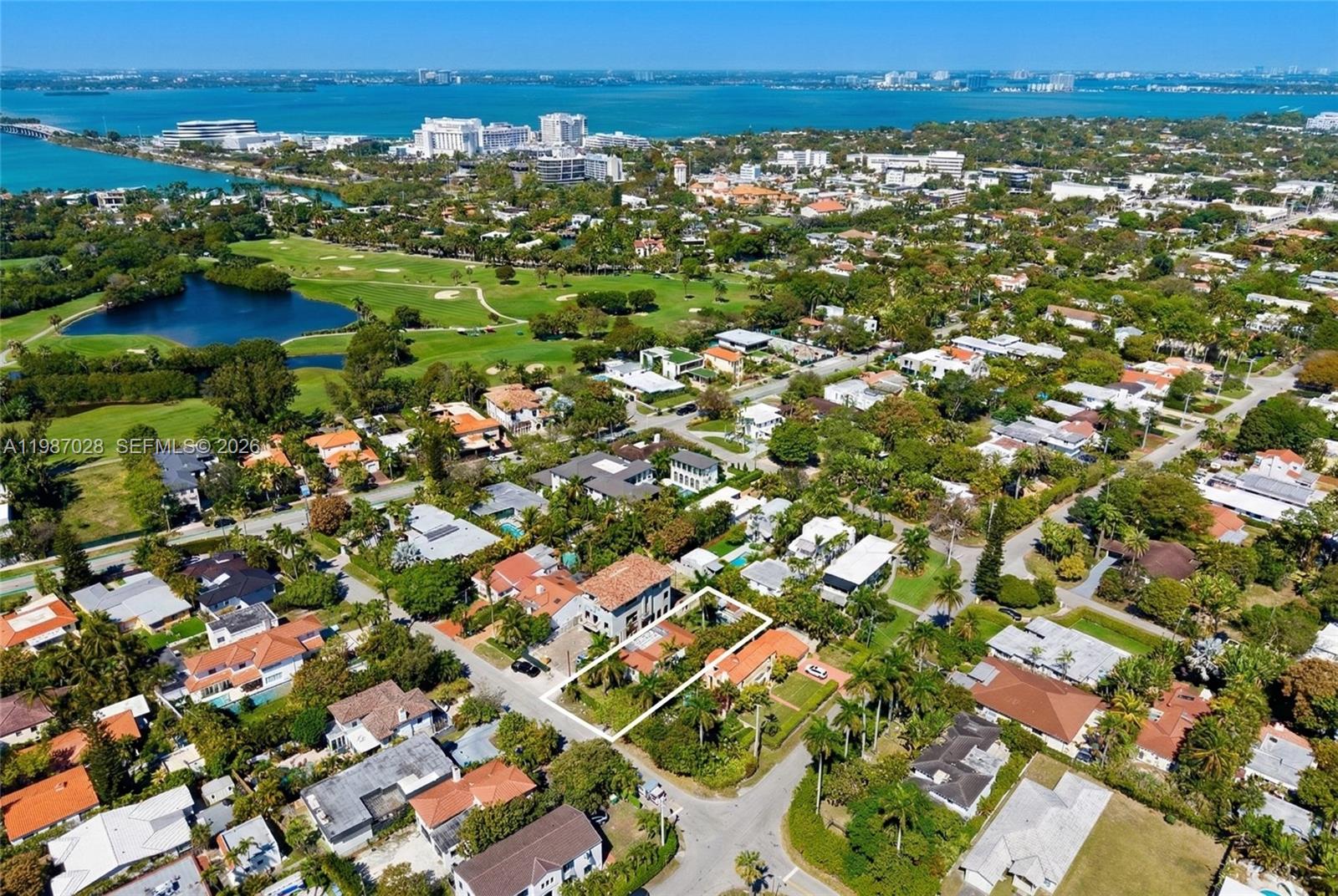   /   кв.футов $ 2026-03-21 0 Фото