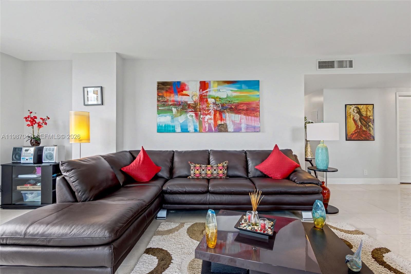 619 2 / 2 1284 sq. ft. $ 2026-03-21 0 Photo