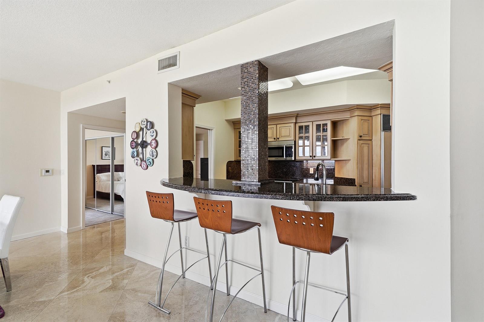 Photo of 6051 Ocean  #1003, Hollywood, Florida, 33019 - 20_dsc00761