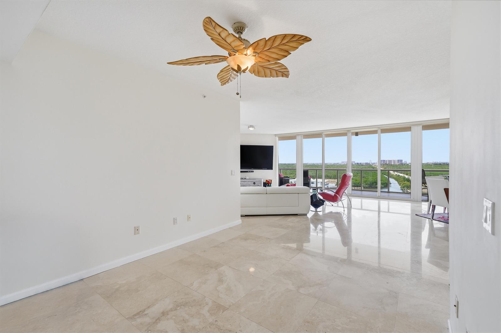 Photo of 6051 Ocean  #1003, Hollywood, Florida, 33019 - 17_dsc00746