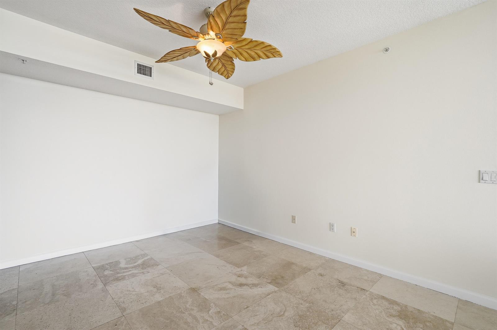 Photo of 6051 Ocean  #1003, Hollywood, Florida, 33019 - 18_dsc00751