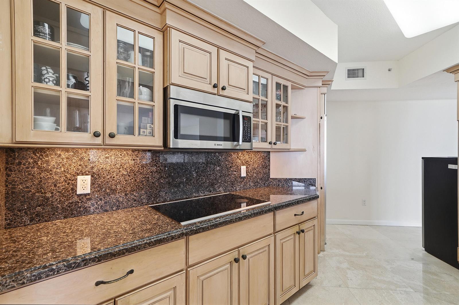 Photo of 6051 Ocean  #1003, Hollywood, Florida, 33019 - 13_dsc00726