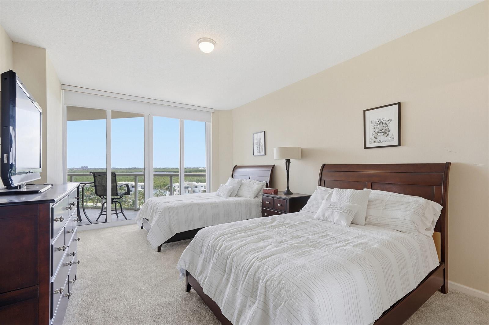 Photo of 6051 Ocean  #1003, Hollywood, Florida, 33019 - 08_dsc00686