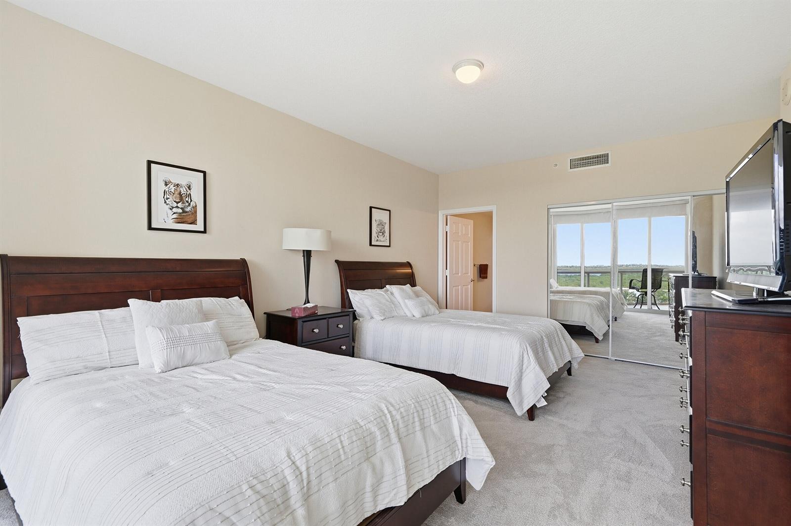 Photo of 6051 Ocean  #1003, Hollywood, Florida, 33019 - 10_dsc00696
