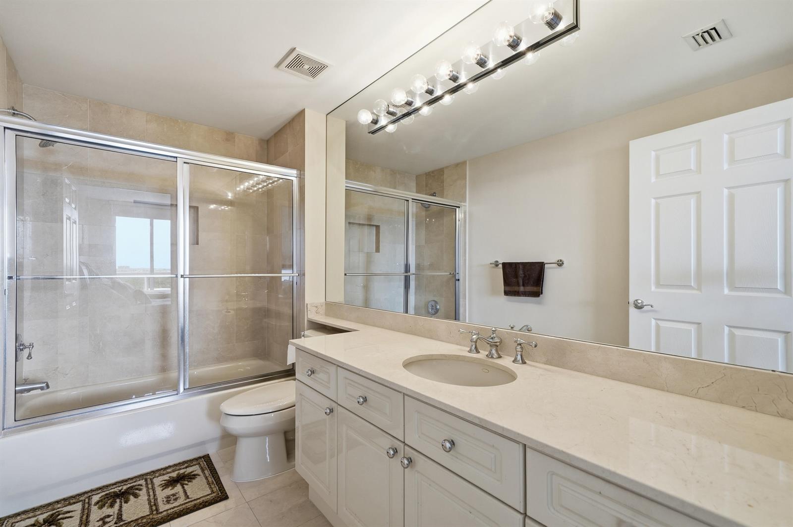 Photo of 6051 Ocean  #1003, Hollywood, Florida, 33019 - 11_dsc00701