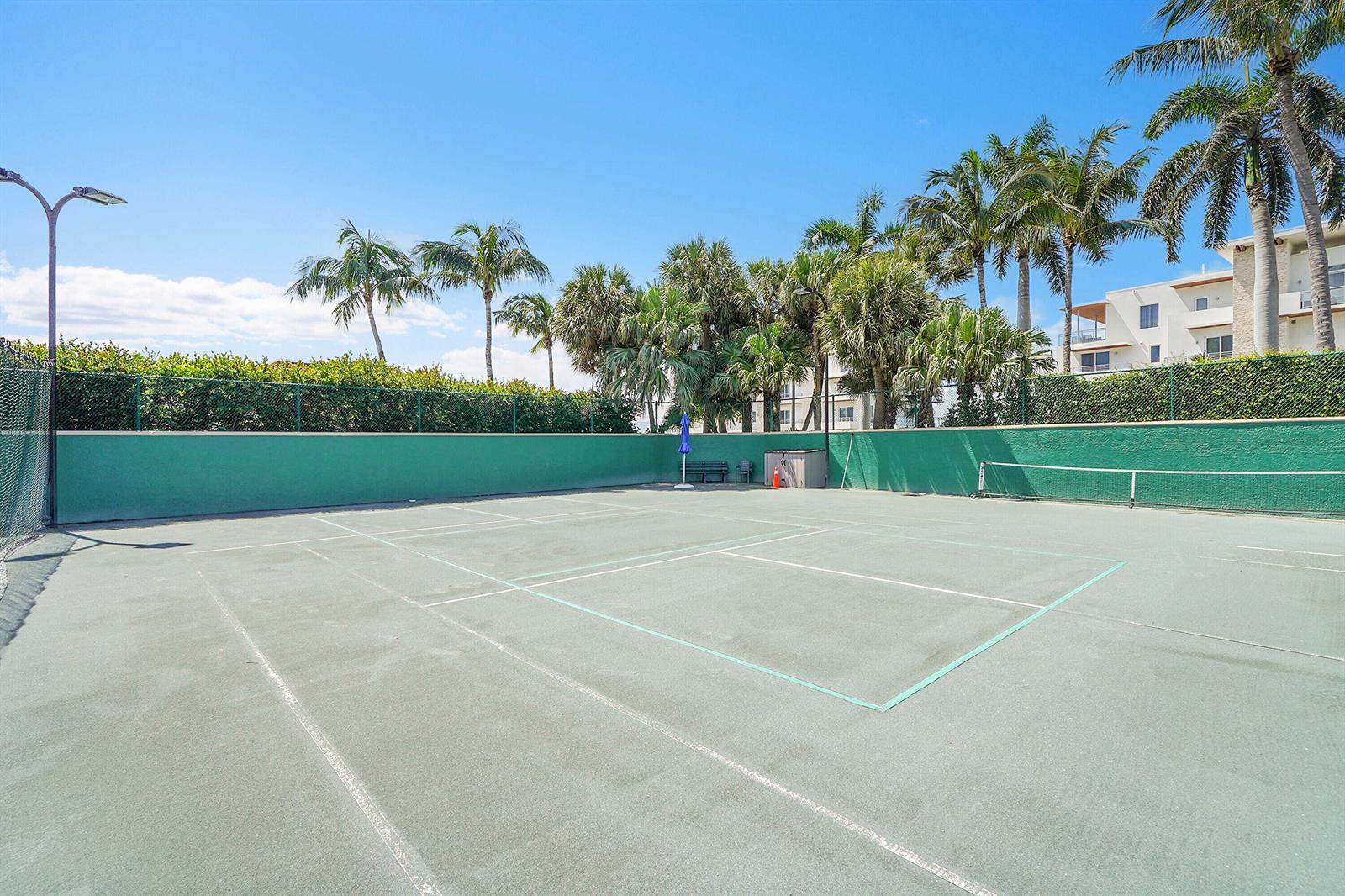 Photo of 6051 Ocean  #1003, Hollywood, Florida, 33019 - 8 tennis 1