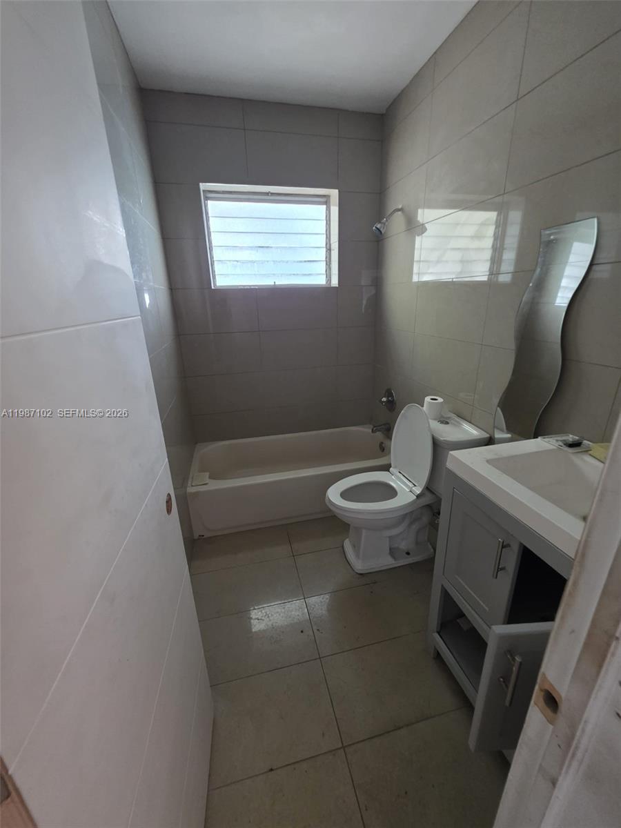   /  1392 кв.футов $ 2026-03-21 0 Фото