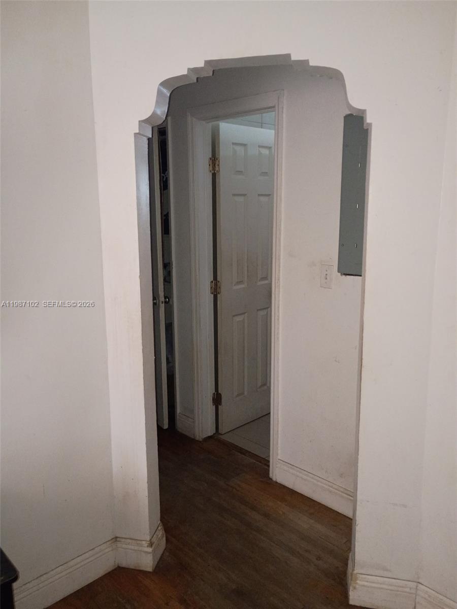   /  1392 кв.футов $ 2026-03-21 0 Фото