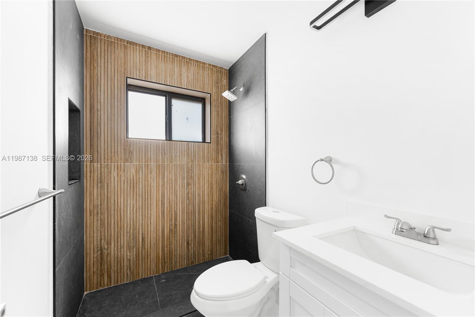   /  1512 sq. ft. $ 2026-03-21 0 foto