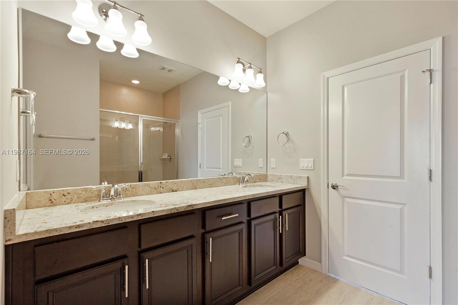 1101 3 / 2 1768 sq. ft. $ 2026-03-21 0 foto