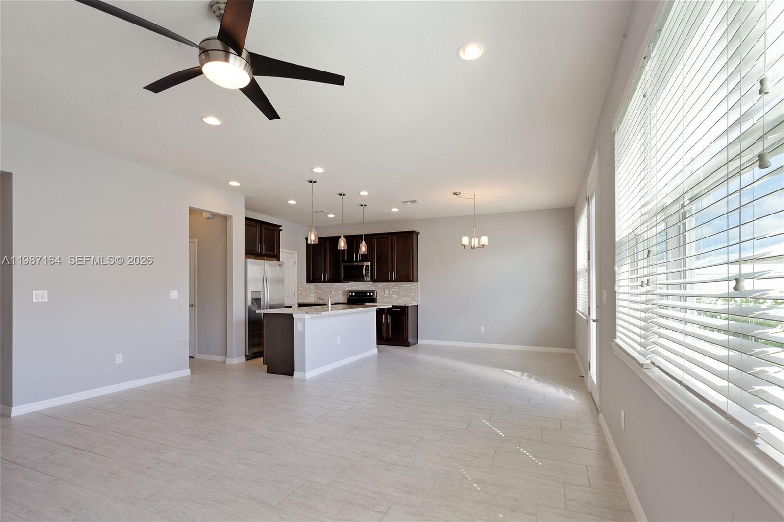 1101 3 / 2 1768 sq. ft. $ 2026-03-21 0 foto