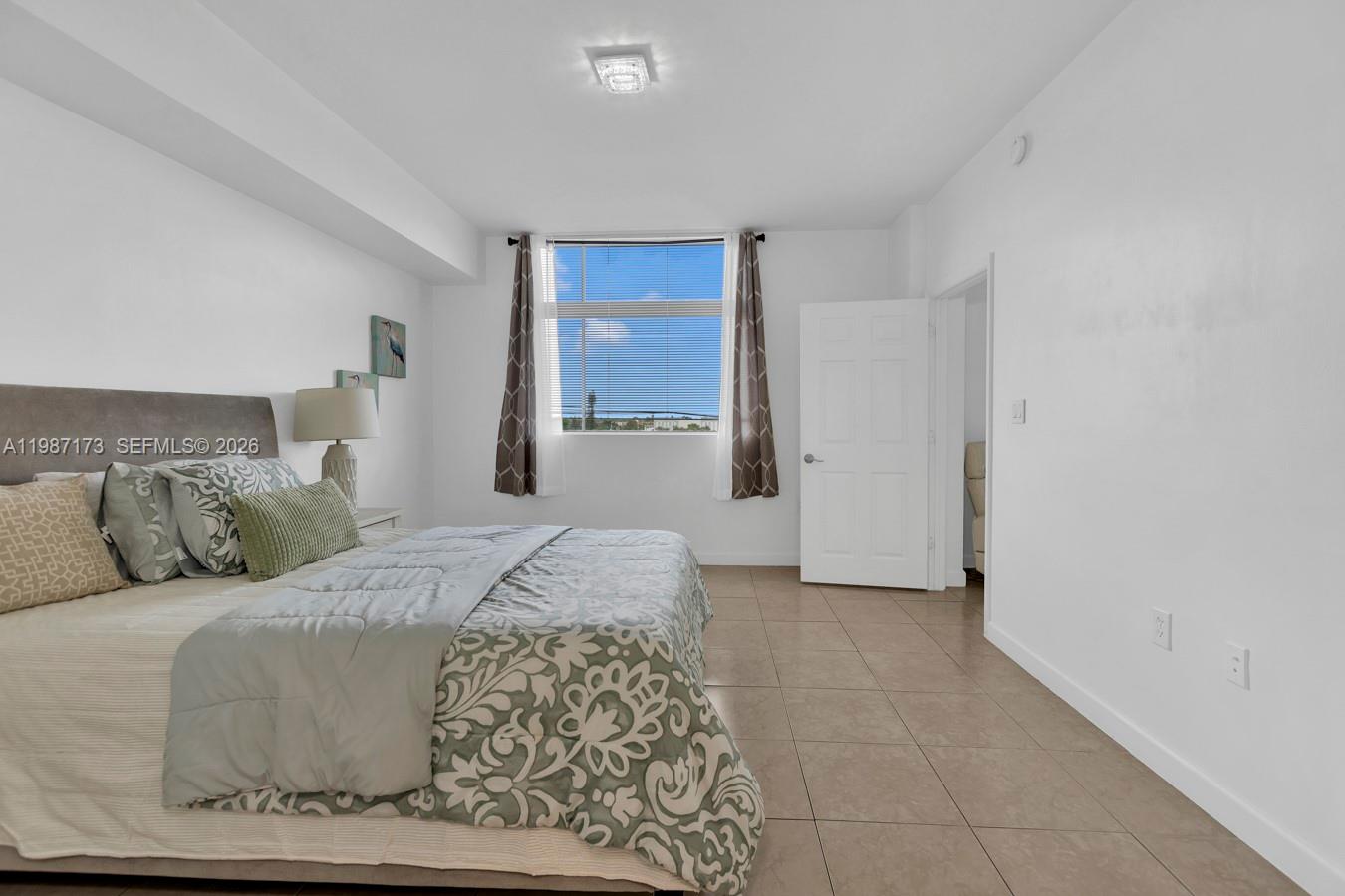 Photo of 140 Dixie Hwy #403, Hollywood, Florida, 33020 -